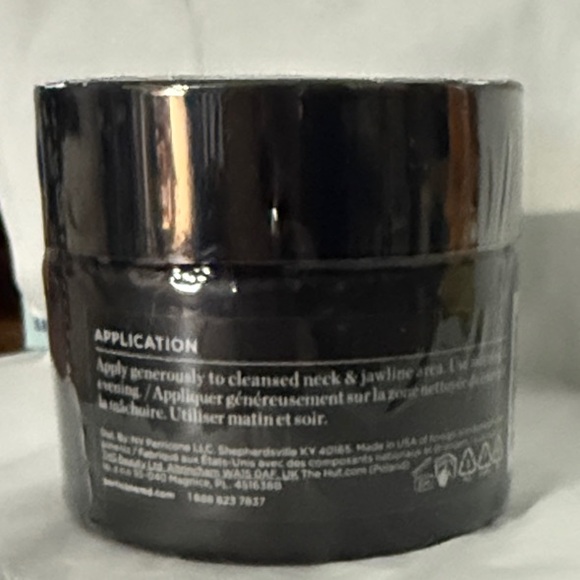 Perricone MD Cold Plasma Plus+ Sub-D Neck Cream in Black Jar - Picture 2 of 2